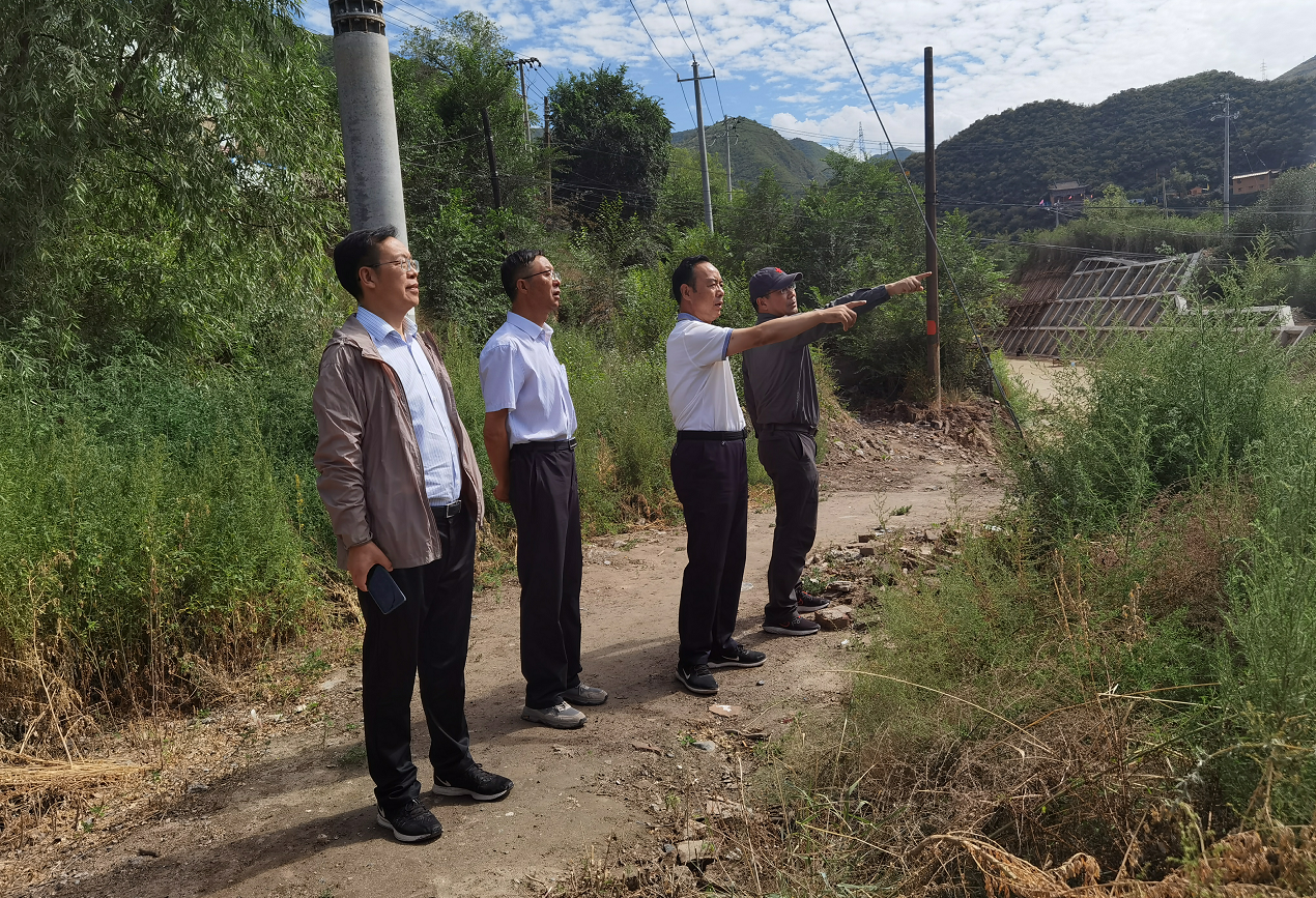 楊宇宏總經理在蘭州石佛溝國家森林公園調研指導工作